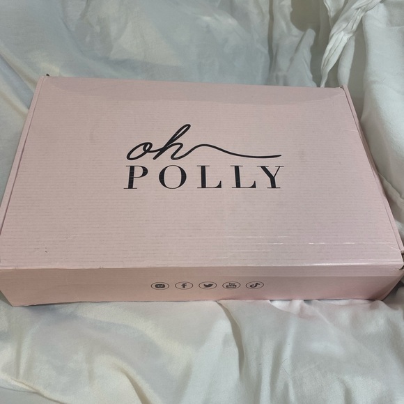 New in Box Oh Polly full length long sleeve pearl accented sheer bridal robe - Picture 12 of 14